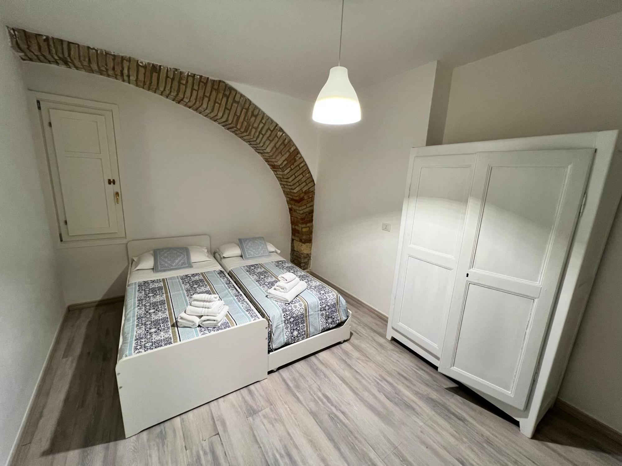 Sant Efisio Cagliari Suite Экстерьер фото