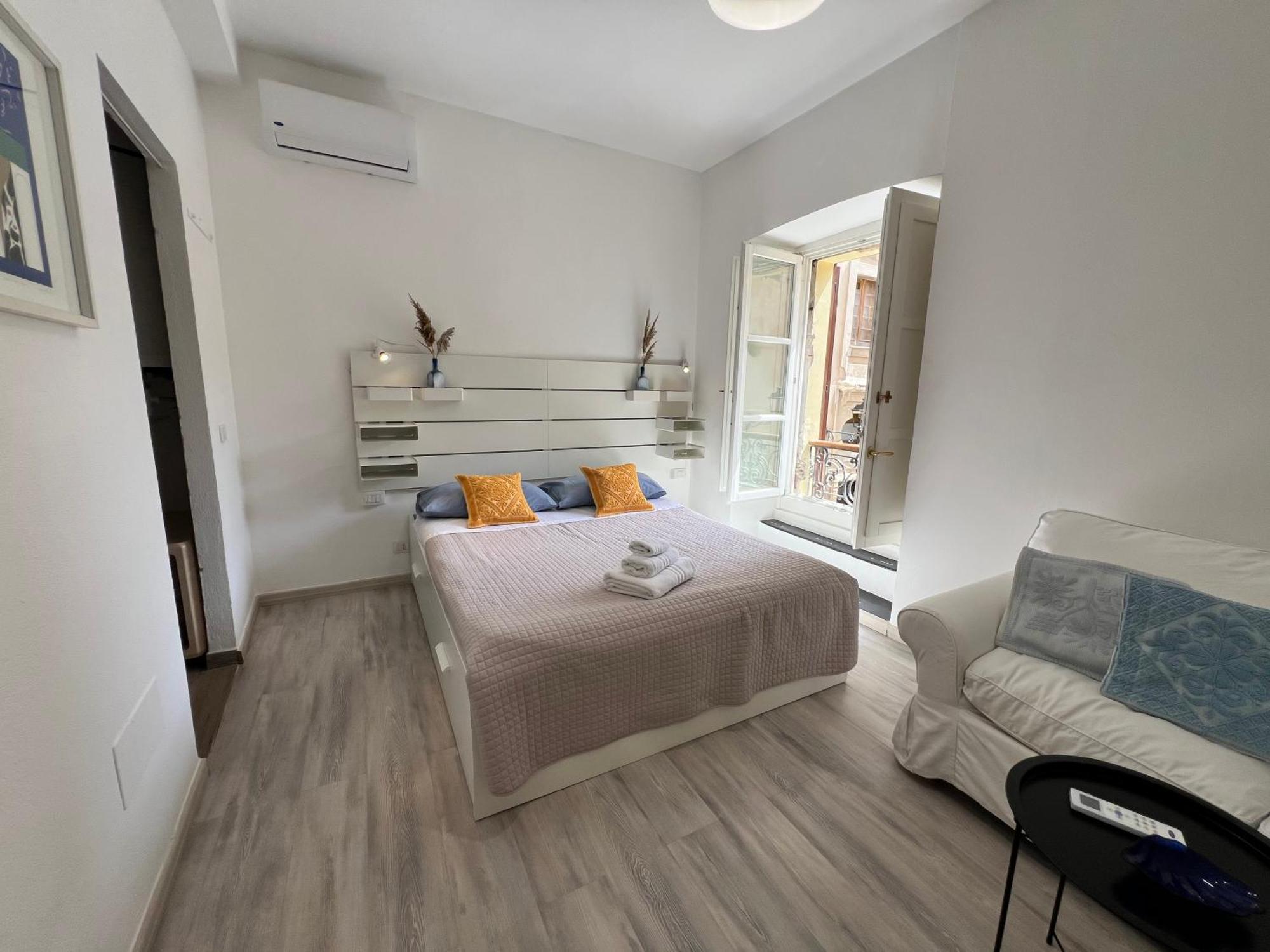 Sant Efisio Cagliari Suite Экстерьер фото